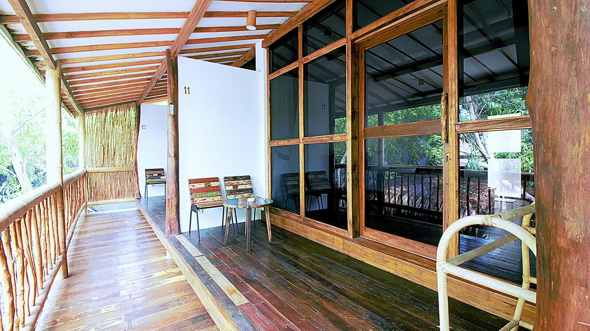 Serene Beach Villa Gili Trawangan Exterior photo